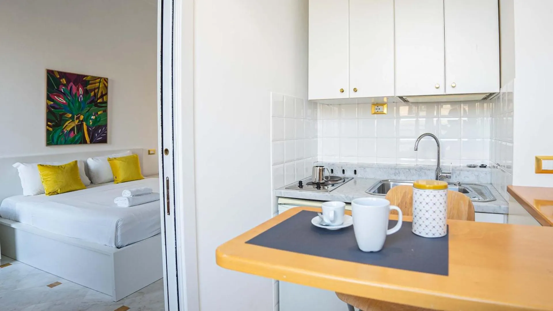 Colonna Guest House Rome