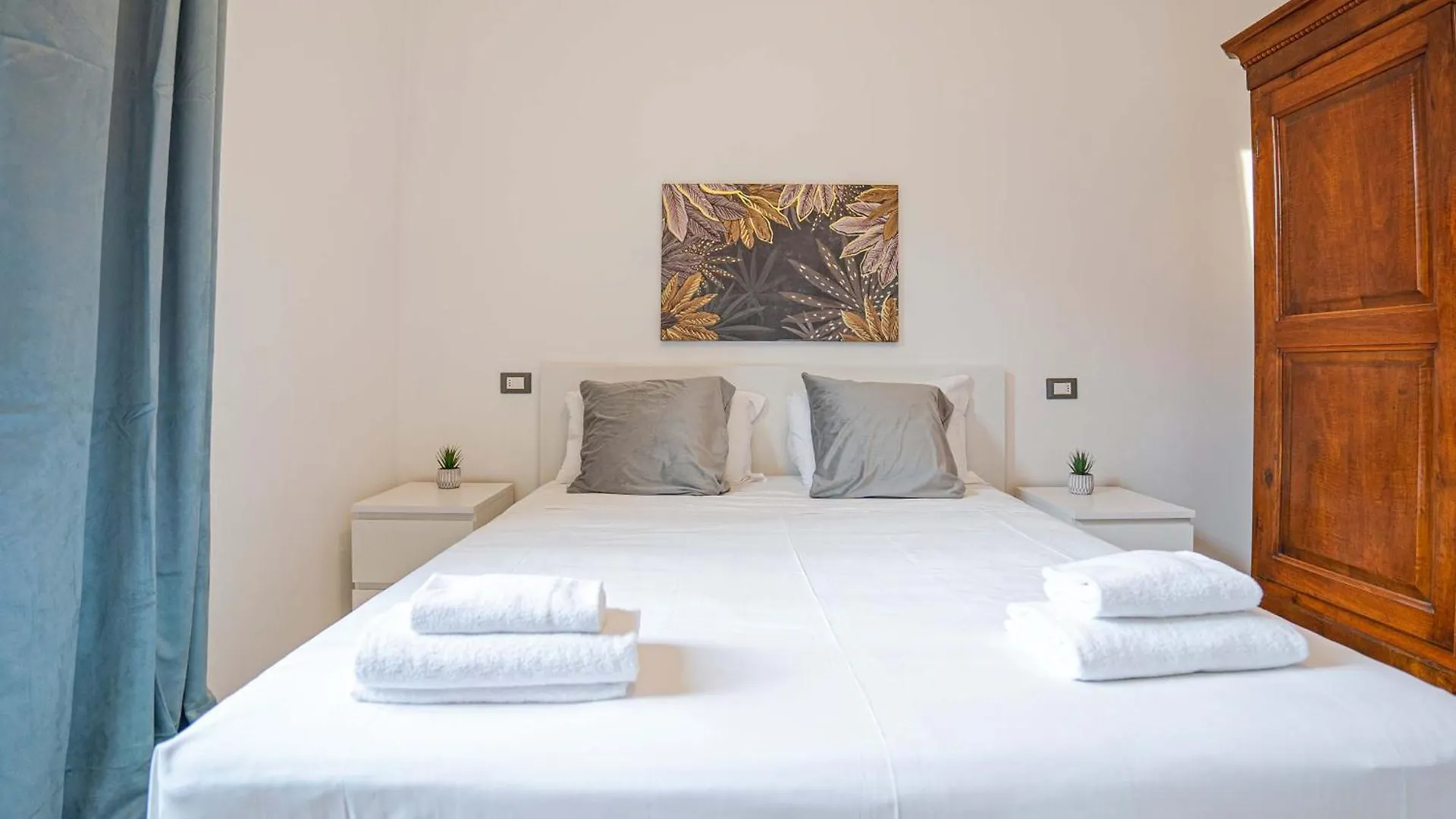 Colonna Guest House Rome Italy